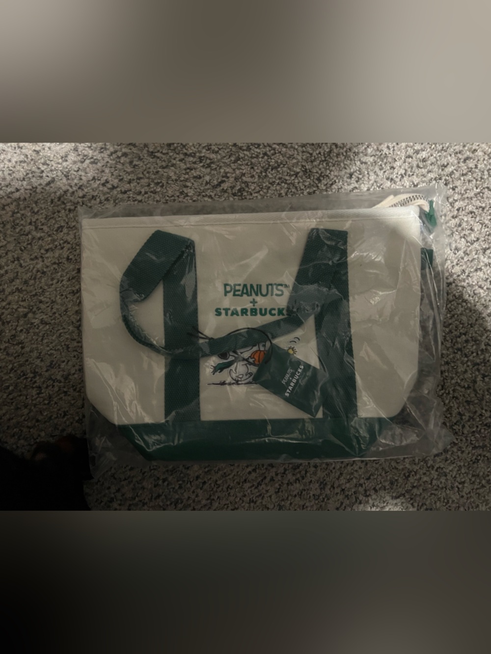 Starbucks Peanuts Green-Print Top